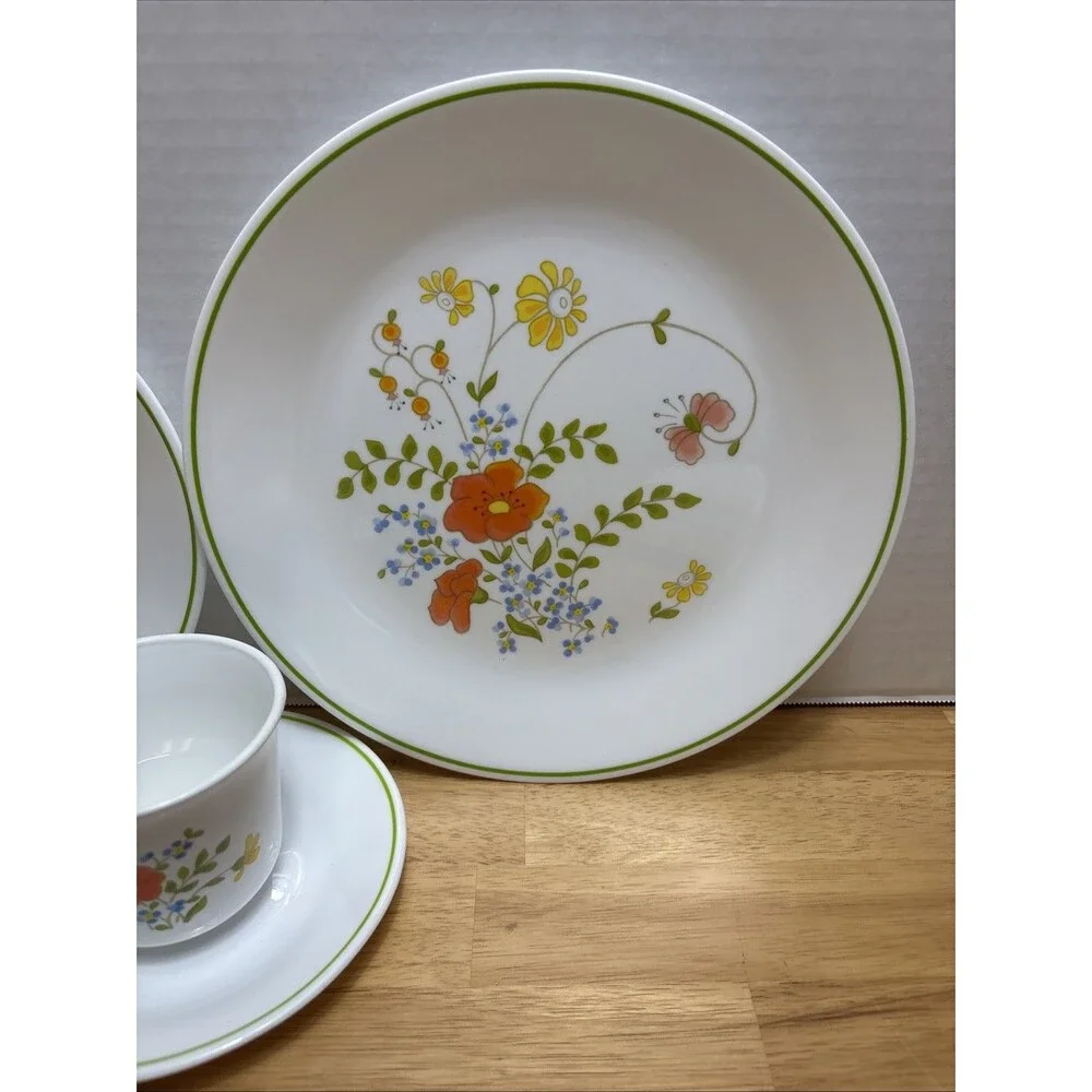 Corelle Spring Meadow Bouquet Dinnerware Set Plate Salad Plate Cup Saucer 4pc